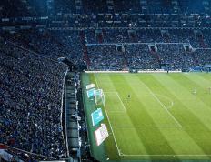 莱万多夫斯基在拜仁比赛中关键助攻，惊险取胜引发热议！