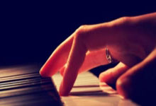 包含TheShy在G2比赛中惊险取胜，连败引发热议！的词条